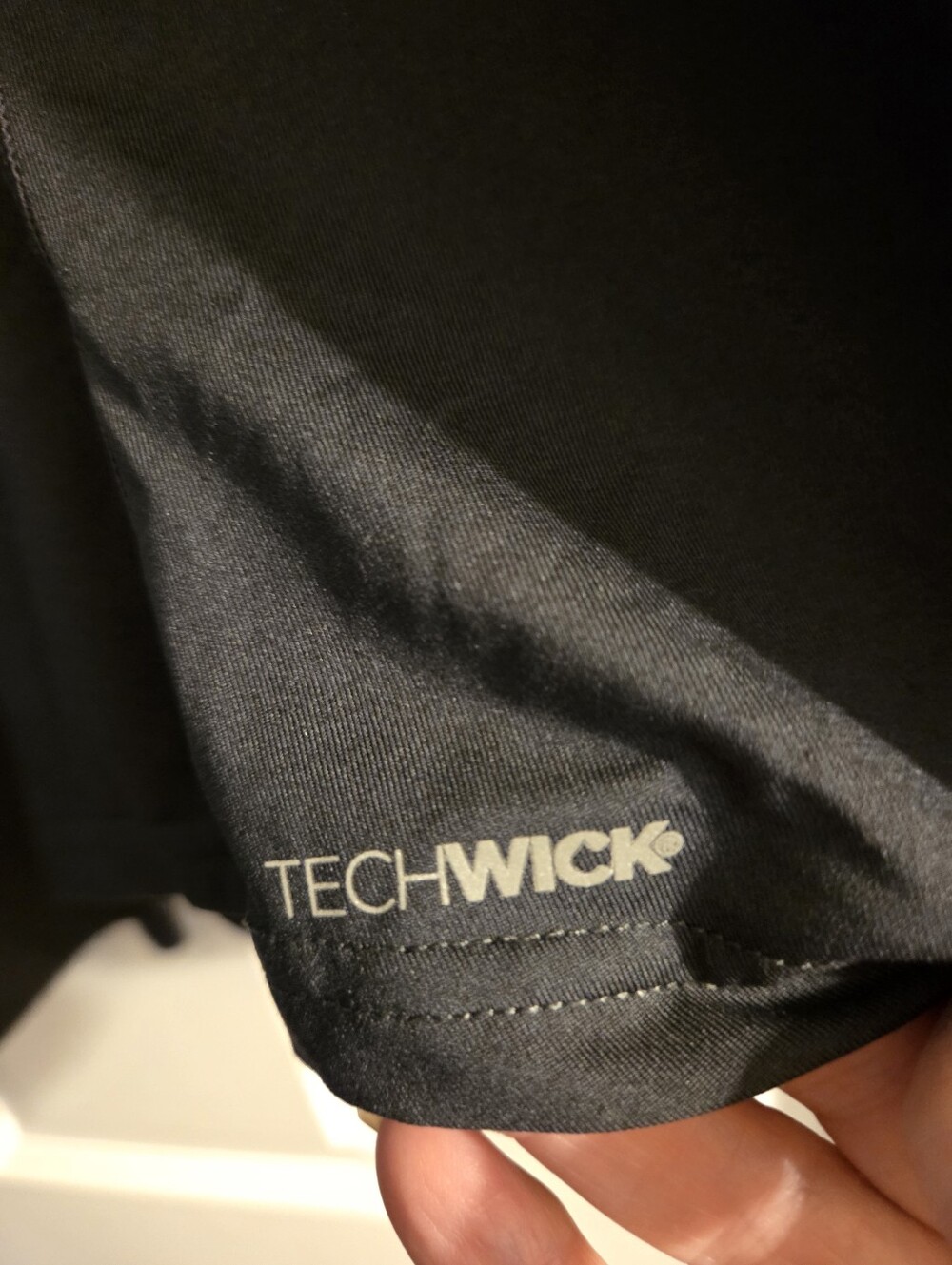 Techwick Activewear Top Large Excellent - Picture 2 of 5